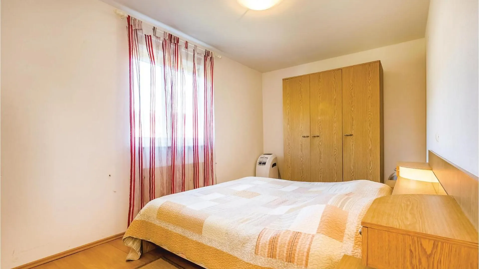 Stunning Apartment In Rab With Kitchen Palit Kroatien